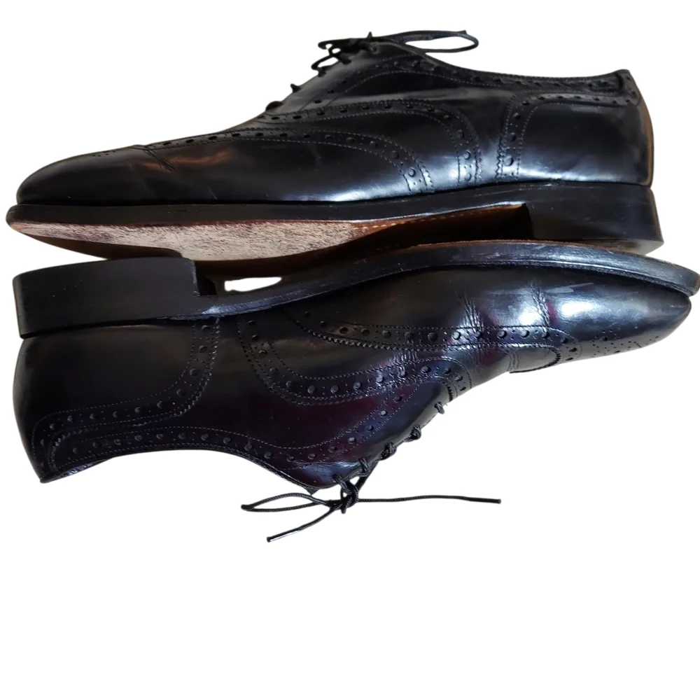 Johnston & Murphy Black Leather Aristocraft Vintage wingtip oxford dress shoes